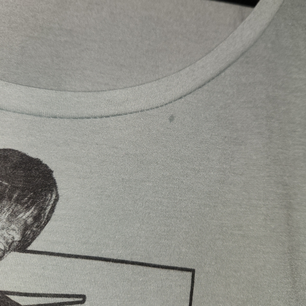 Graphic T-Shirt with Musician Print - Picture 6 of 7